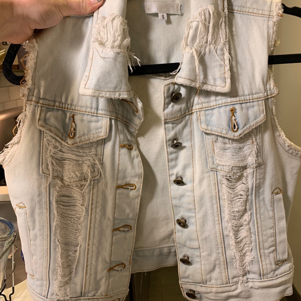 Millau (sold by LF) Denim vest!